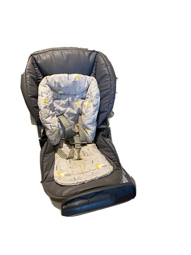 Kinderstuhl mit tisch - kinderstuhl,